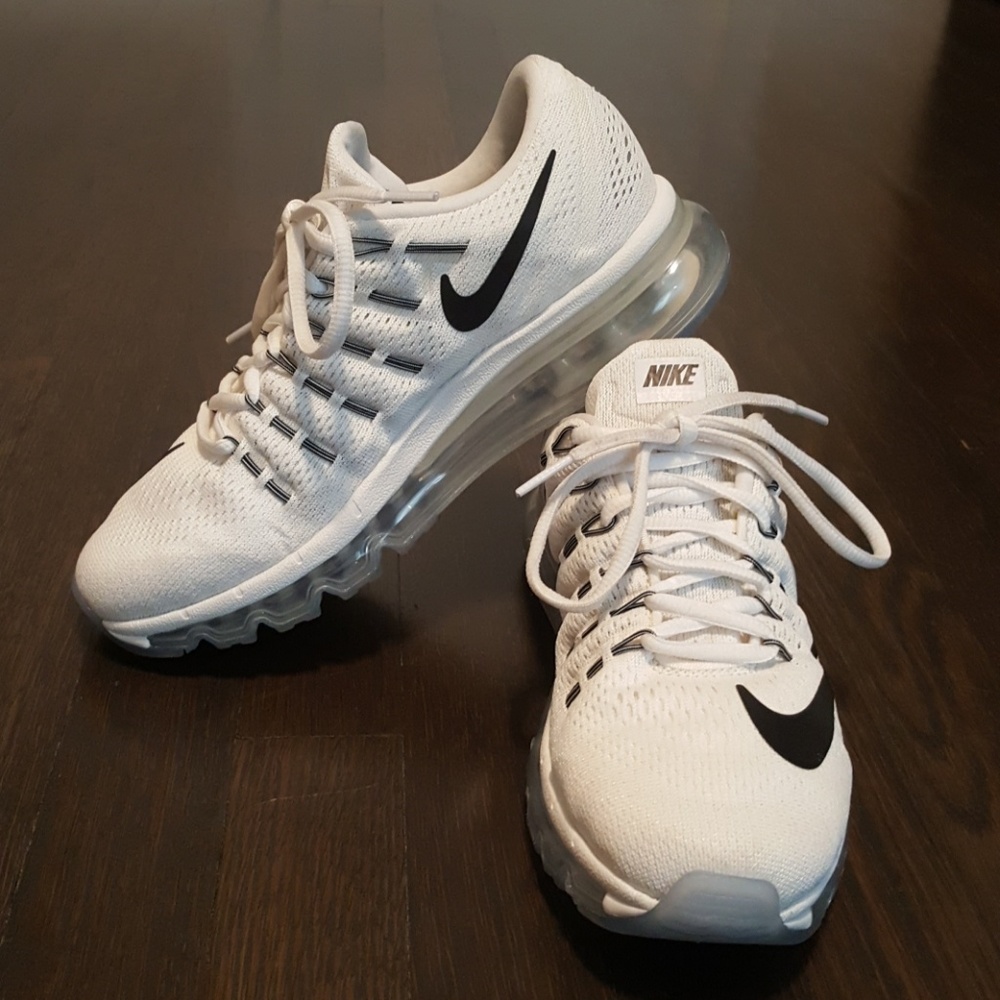 Nike Air Max 2016 Summit running shoes